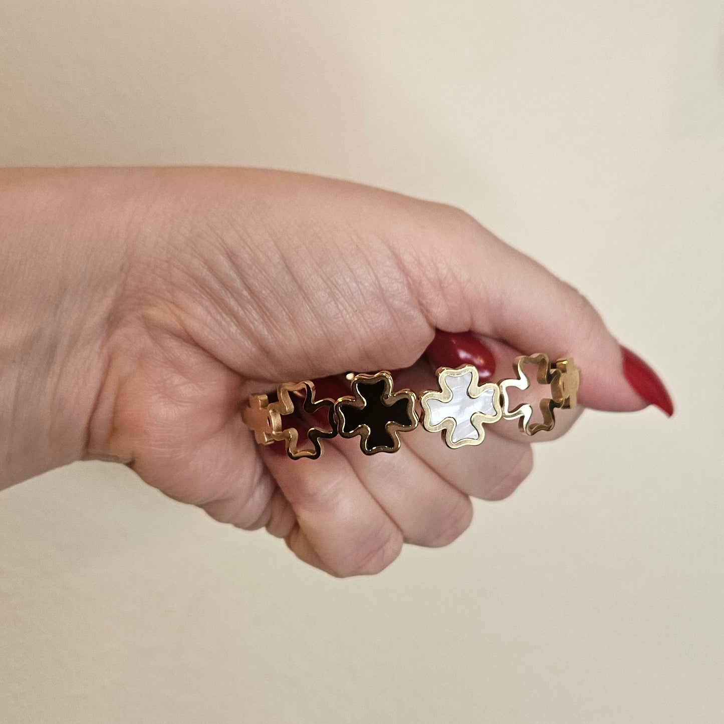 Eulalia Bracelet Gold Stainless Steel with Cross Links