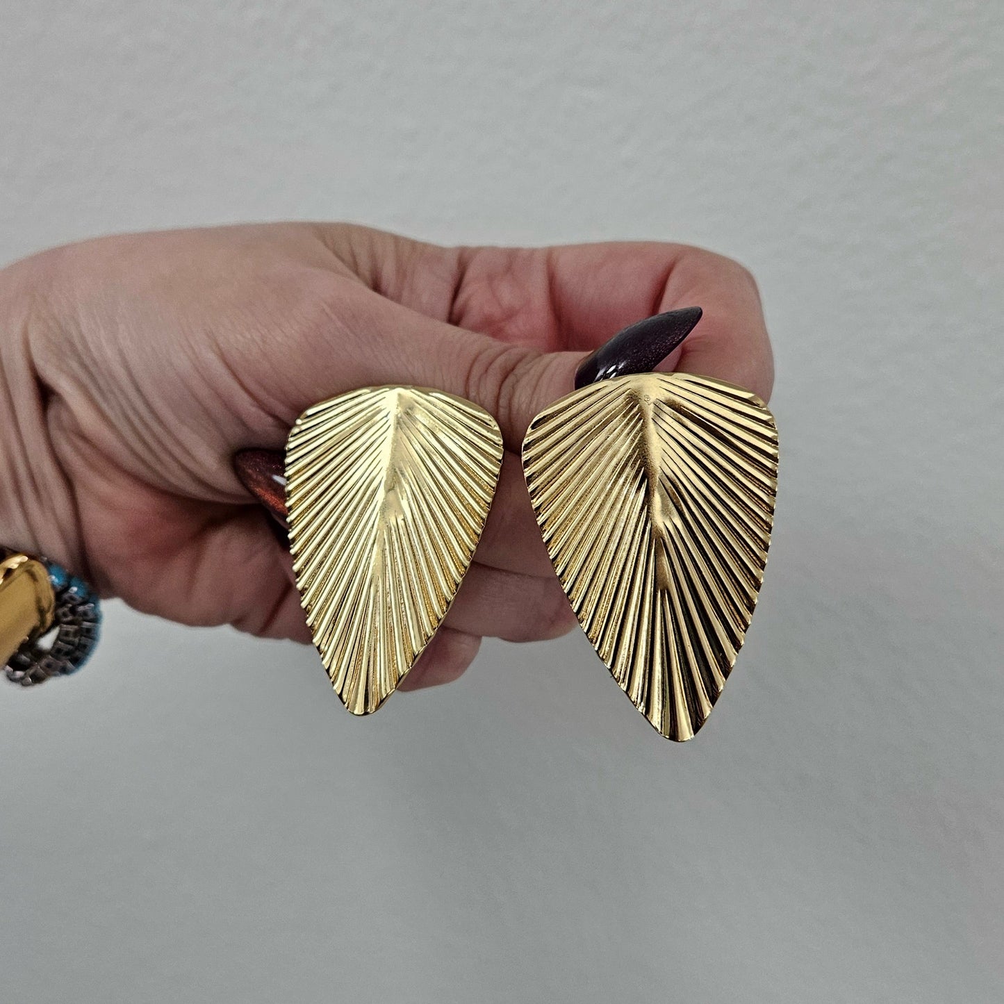 Maru Earrings (Aretes)