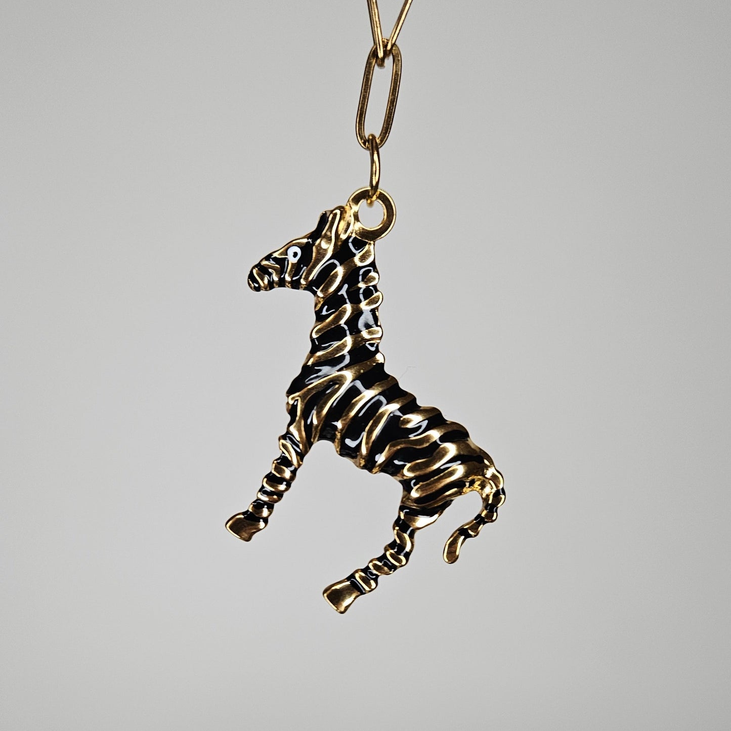 Zebri Gold Stainless Steel Necklace (Collar)
