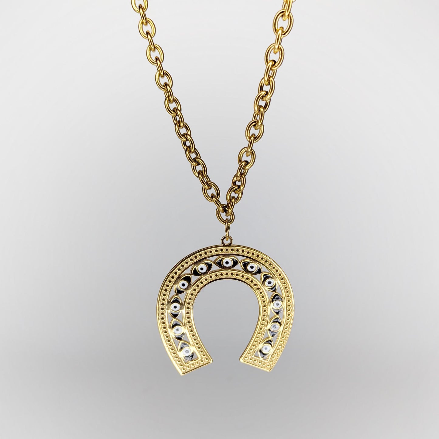 Amara Gold Stainless Steel Horseshoe Necklace (Collar)