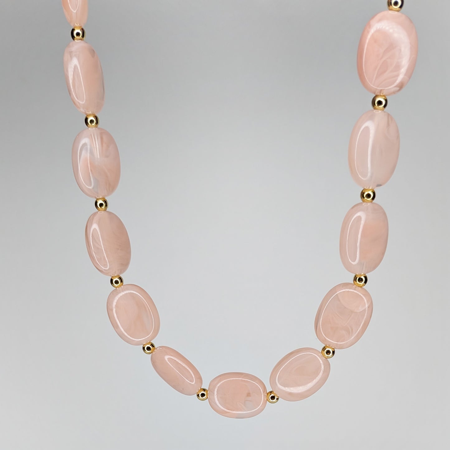 Rocío Light Pink Acrylic Necklace (Collar)