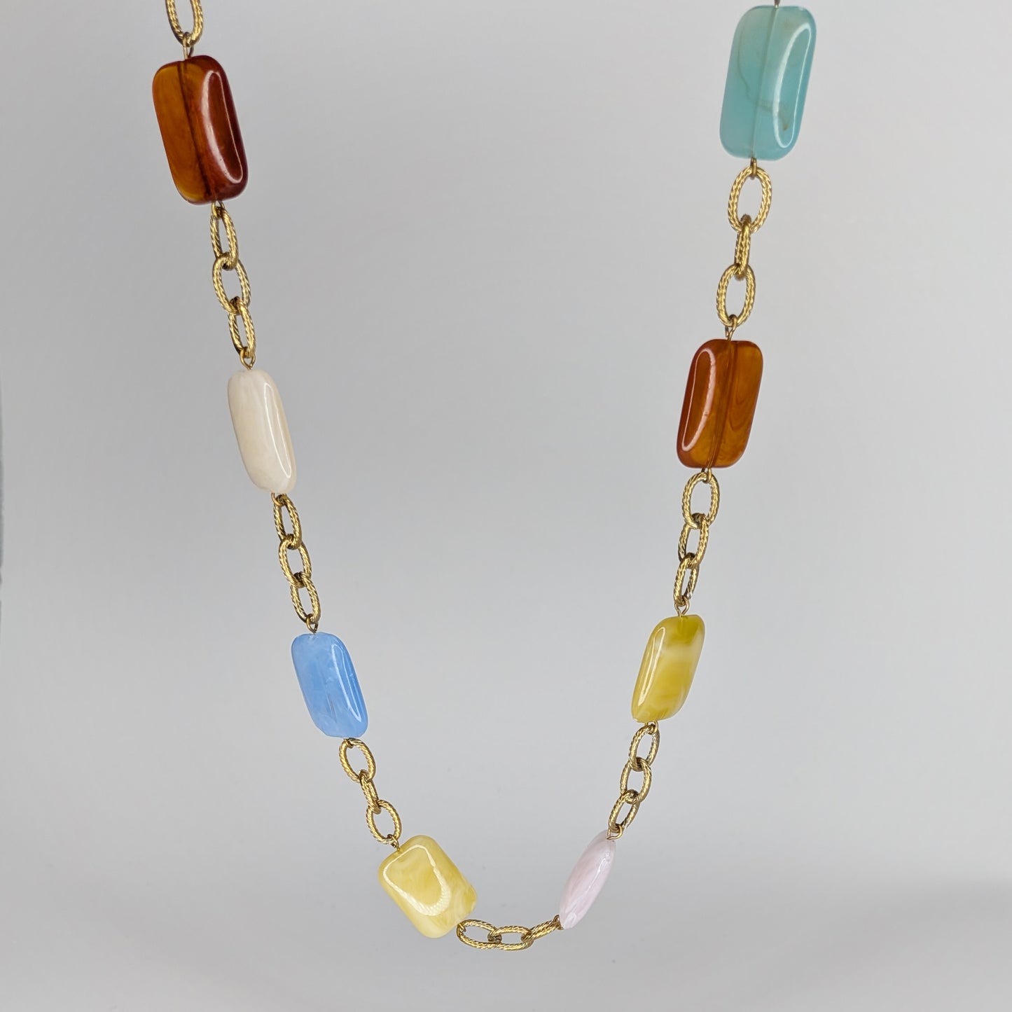 Cata Acrylic and Stainless Steel Necklace (Collar)