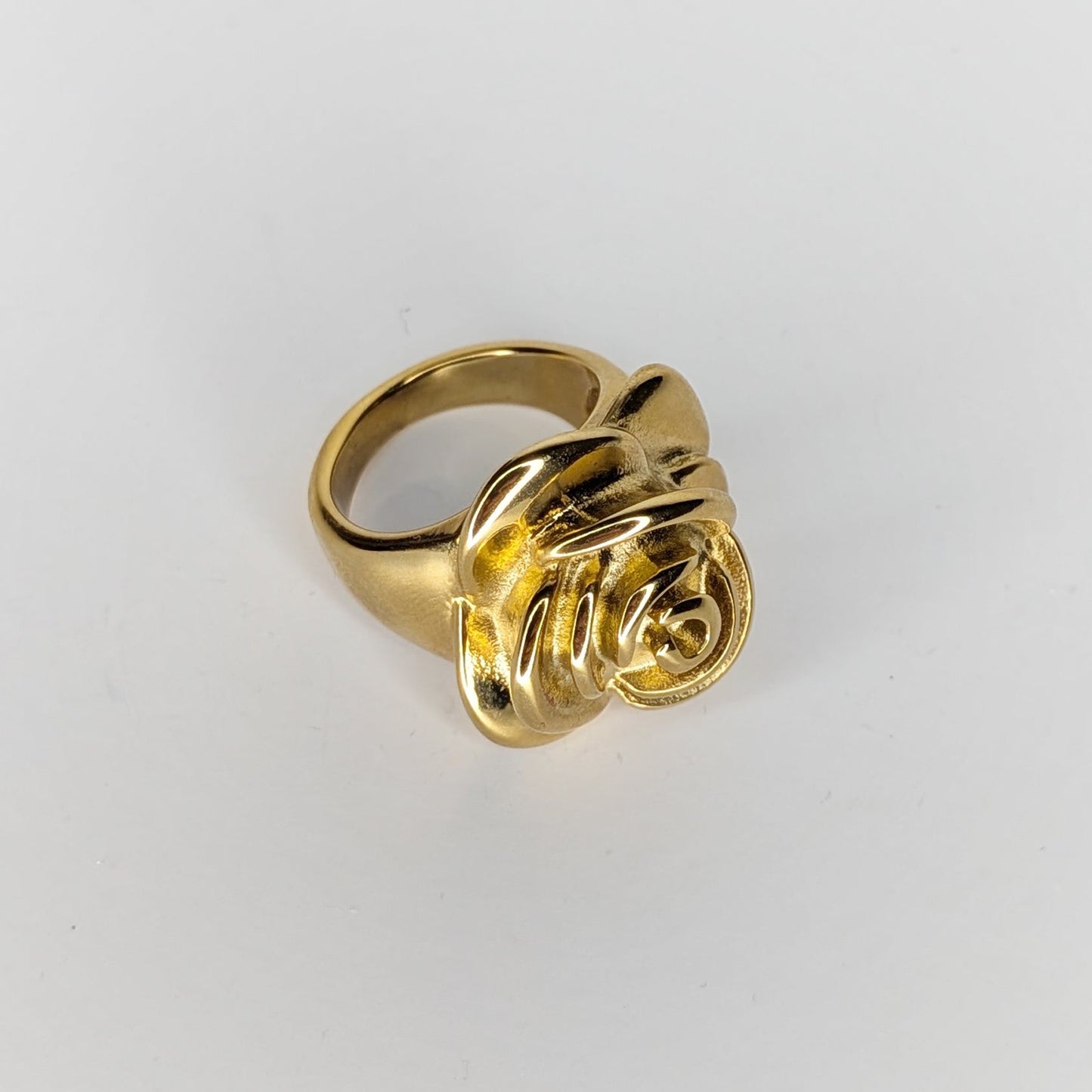 Rozzenda Stainless Steel Rose Statement Ring (Anillo)