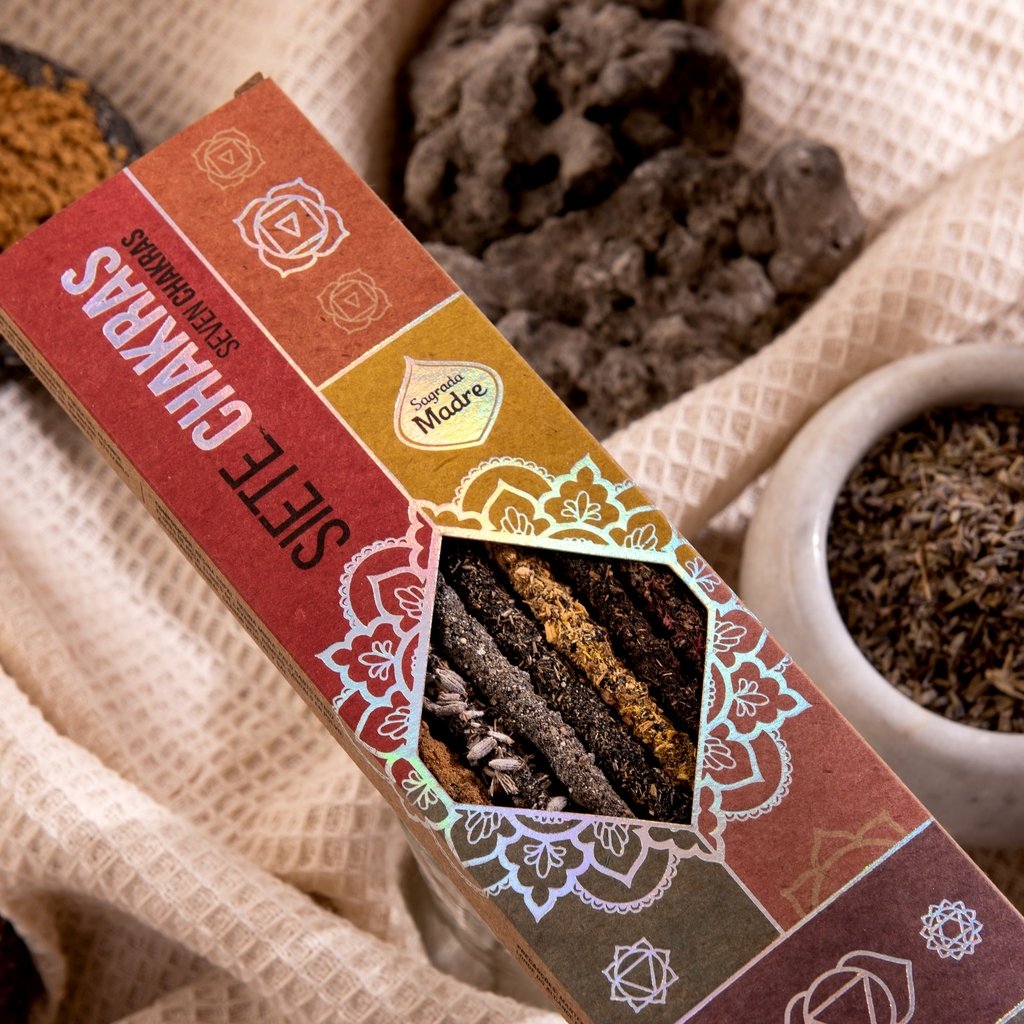 Sahumerio Sagrada Madre – 7 Chakras (Varillas gruesas artesanales)