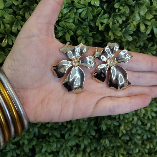 Aretes De Flores Doradas