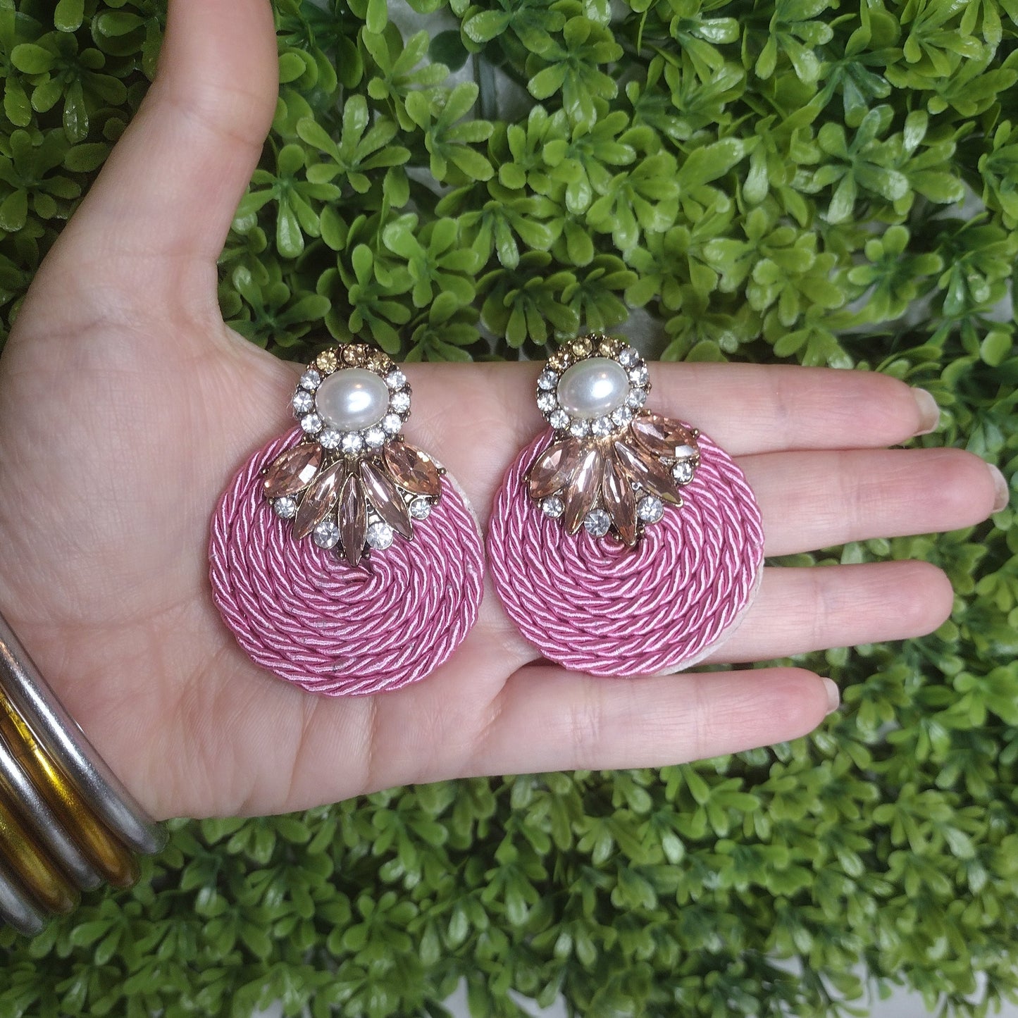 Aretes De Hilo Rosa