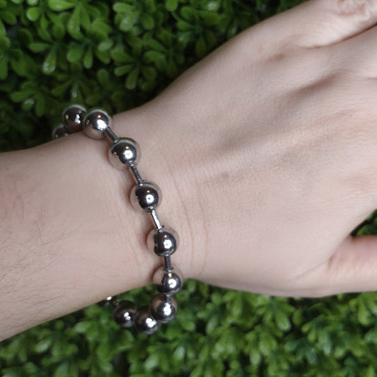 Pulsera de Bolas Plateadas
