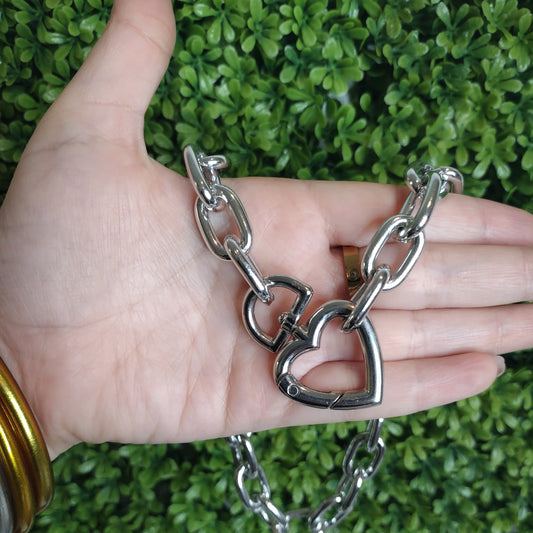 Collar Con Broche De Corazon