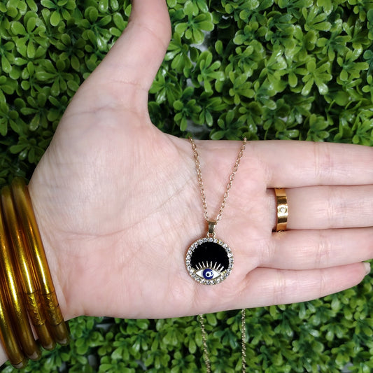 Collar Redondo Con Ojo Negro