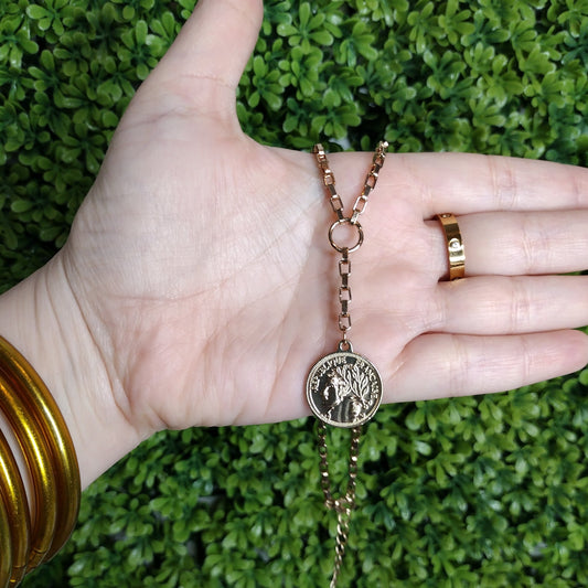 Collar Dorado Con Moneda