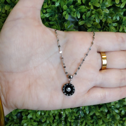 Collar Plateado Con Piedrita