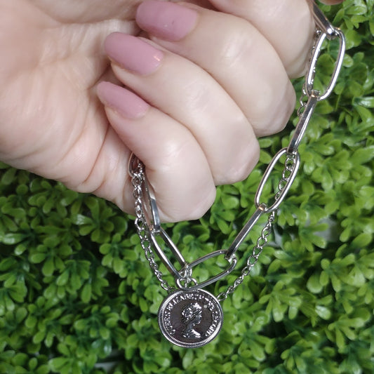 Pulsera Plateada De Moneda
