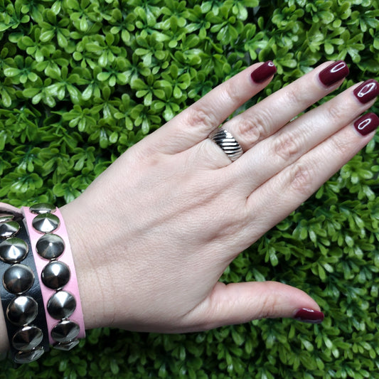 Anillo Plateado Con Onditas