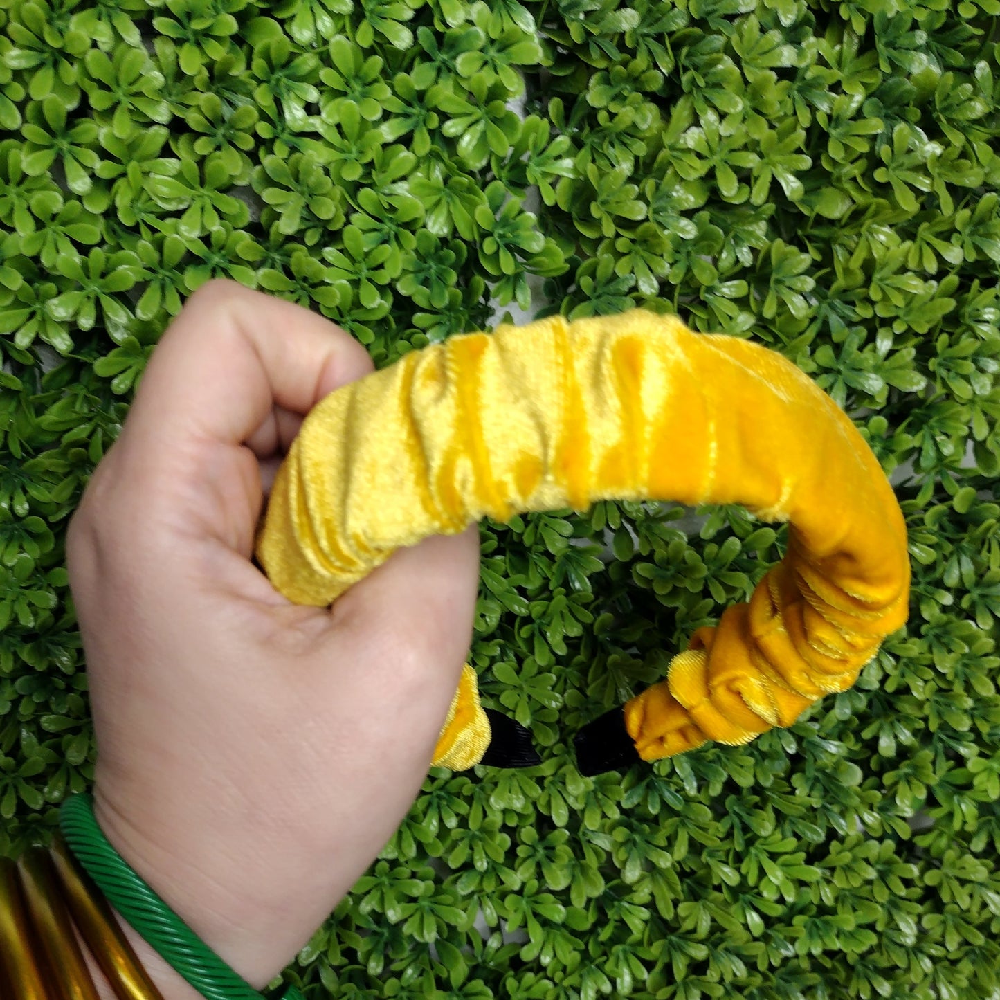 Diadema Corrugada De Terciopelo Amarilla