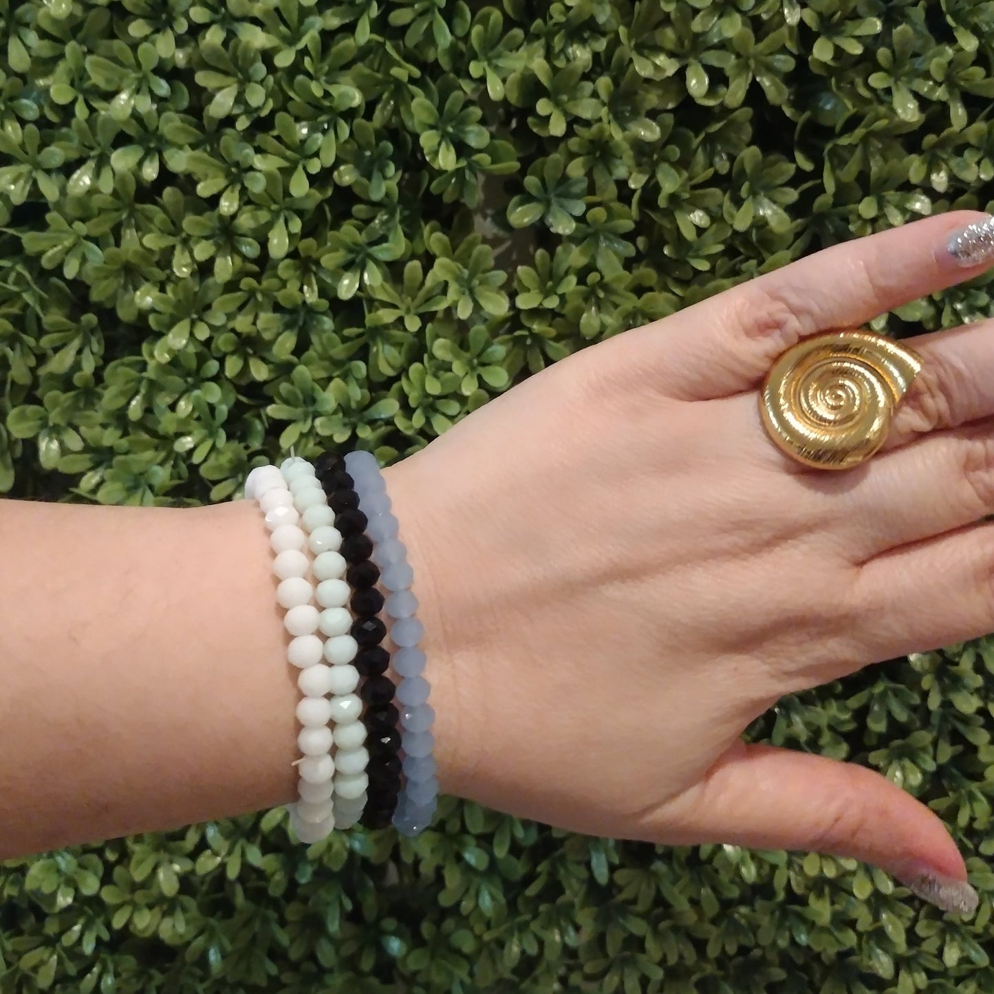 Pulsera LOLIS Lilas, Blanca y Negra