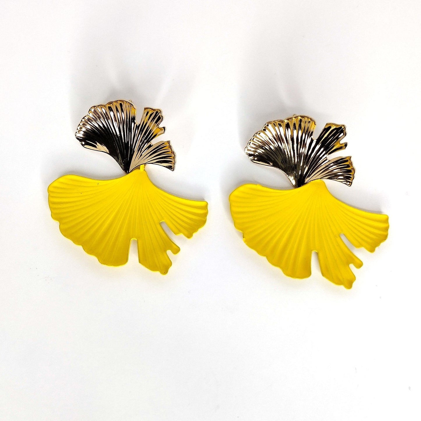 BAD BUNNY KAROL G GRUPO FIRME FRIDA KHALO