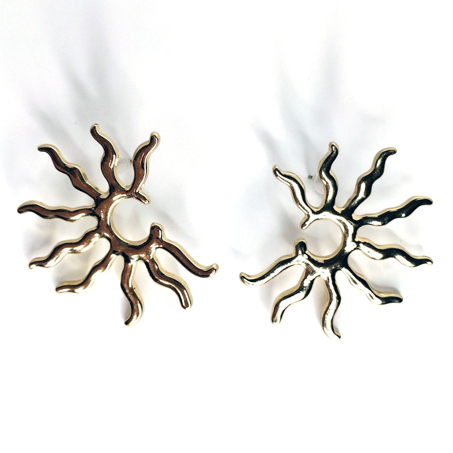 BAD BUNNY KAROL G GRUPO FIRME FRIDA KHALO