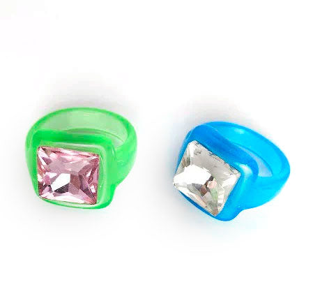 BAD BUNNY KAROL G GRUPO FIRME FRIDA KHALO