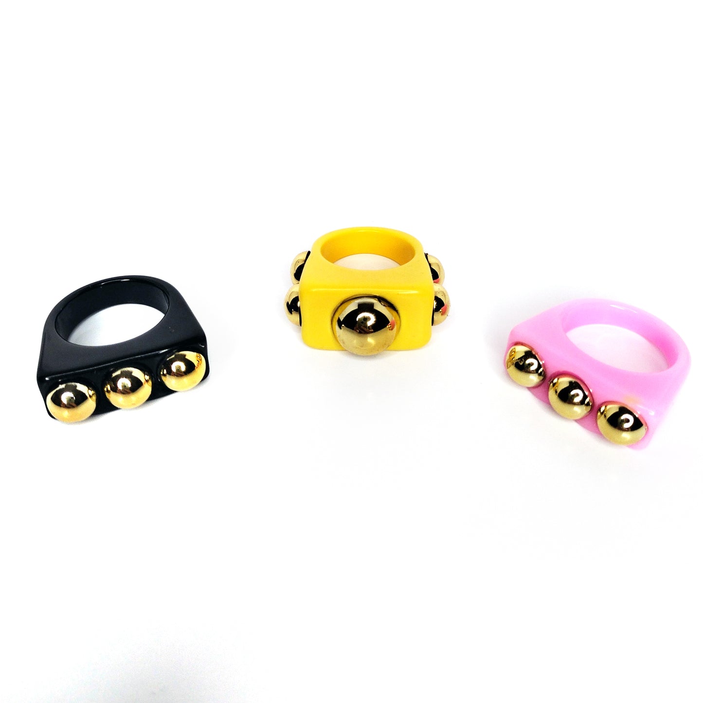 Set de 3 Anillos De Acrilico Negro, Amarillo y Rosa