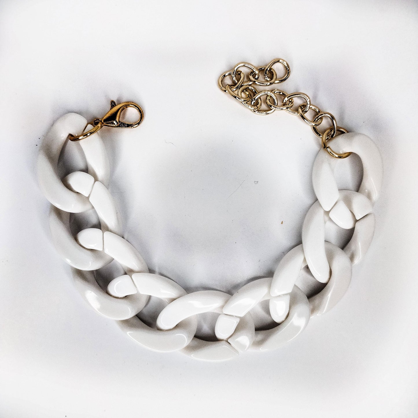 BAD BUNNY KAROL G GRUPO FIRME ROSALIA FRIDA KHALO