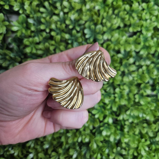 Aretes  KIRA Dorados