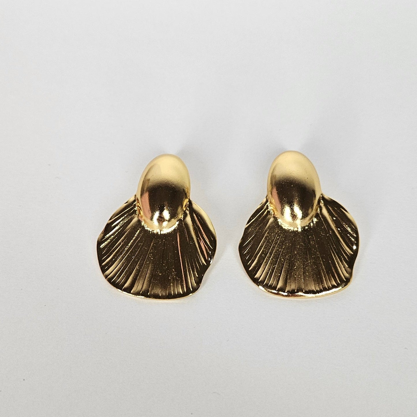 Colorina Gold Stainless Steel Earrings (Aretes)