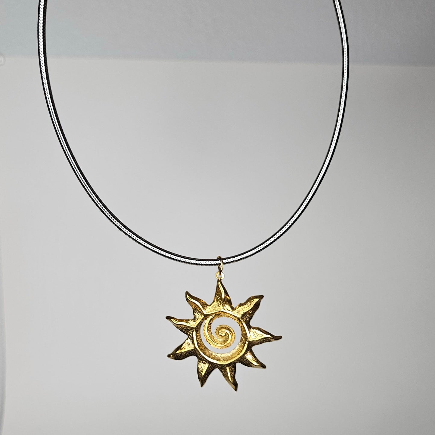 Briseida Two-Tone Stainless Steel Magnetic Necklace (Collar)