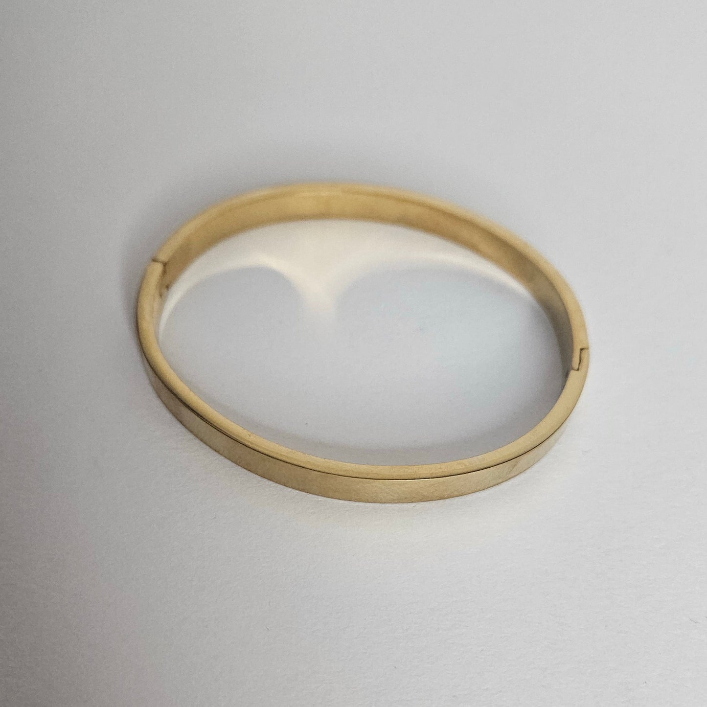 Tina Gold Stainless Steel Bangle Bracelet (Pulsera)