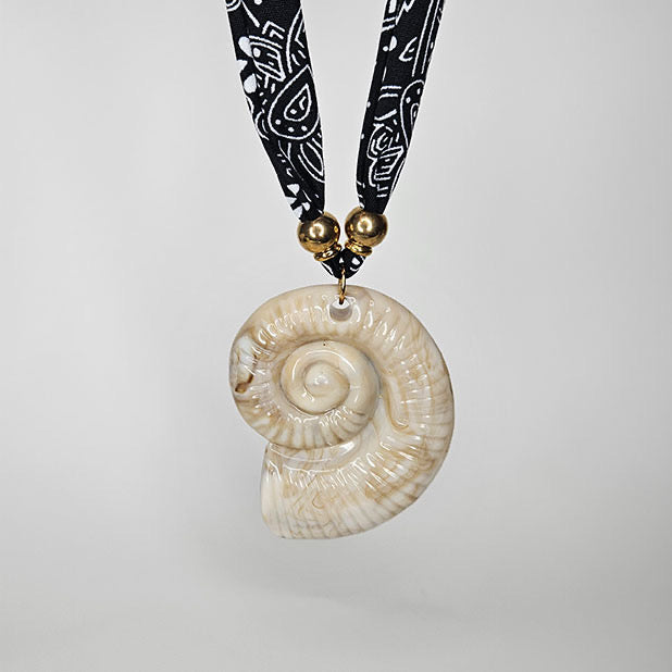 Nau Necklace (Collar)