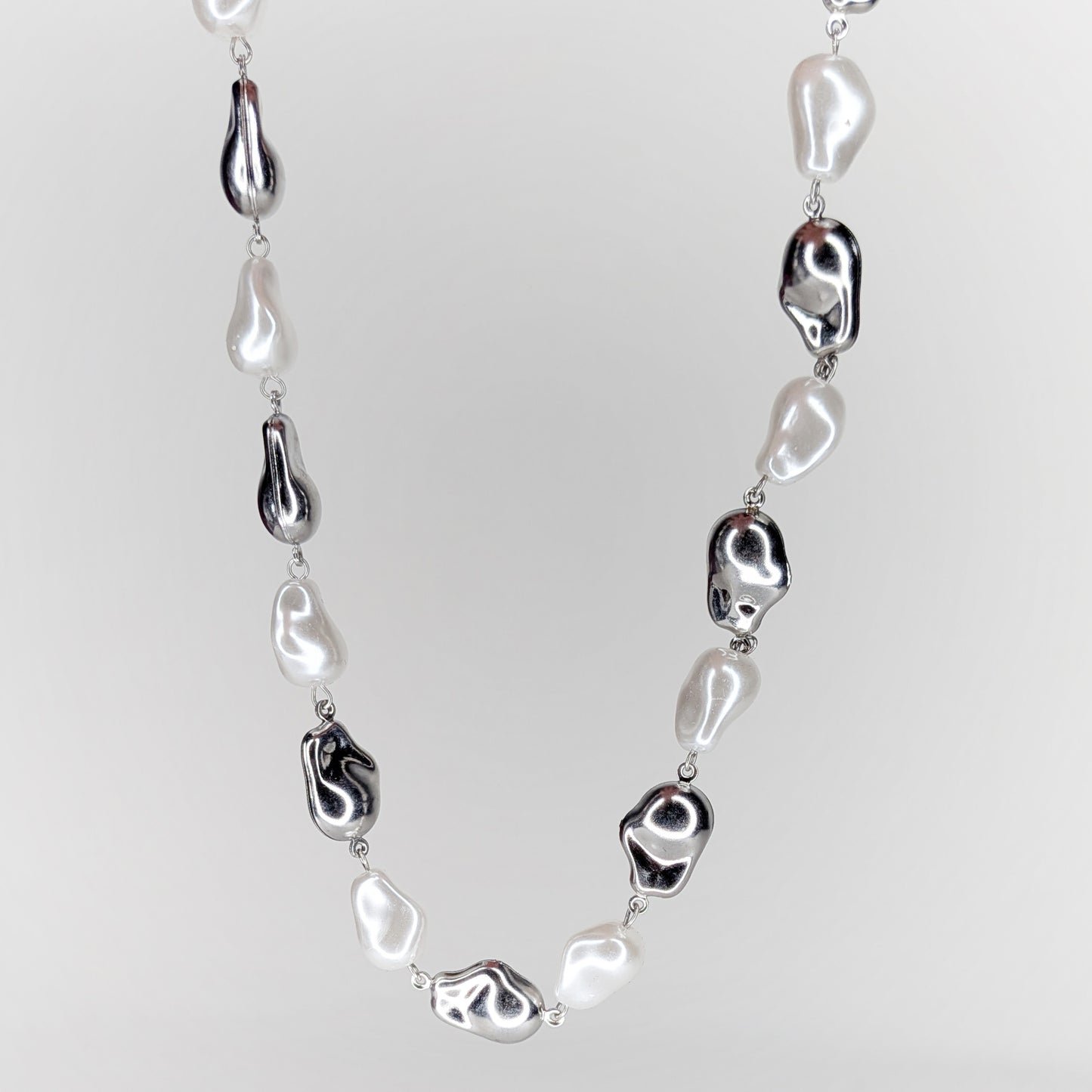 Tabata Stainless Steel Pearl Necklace (Collar)