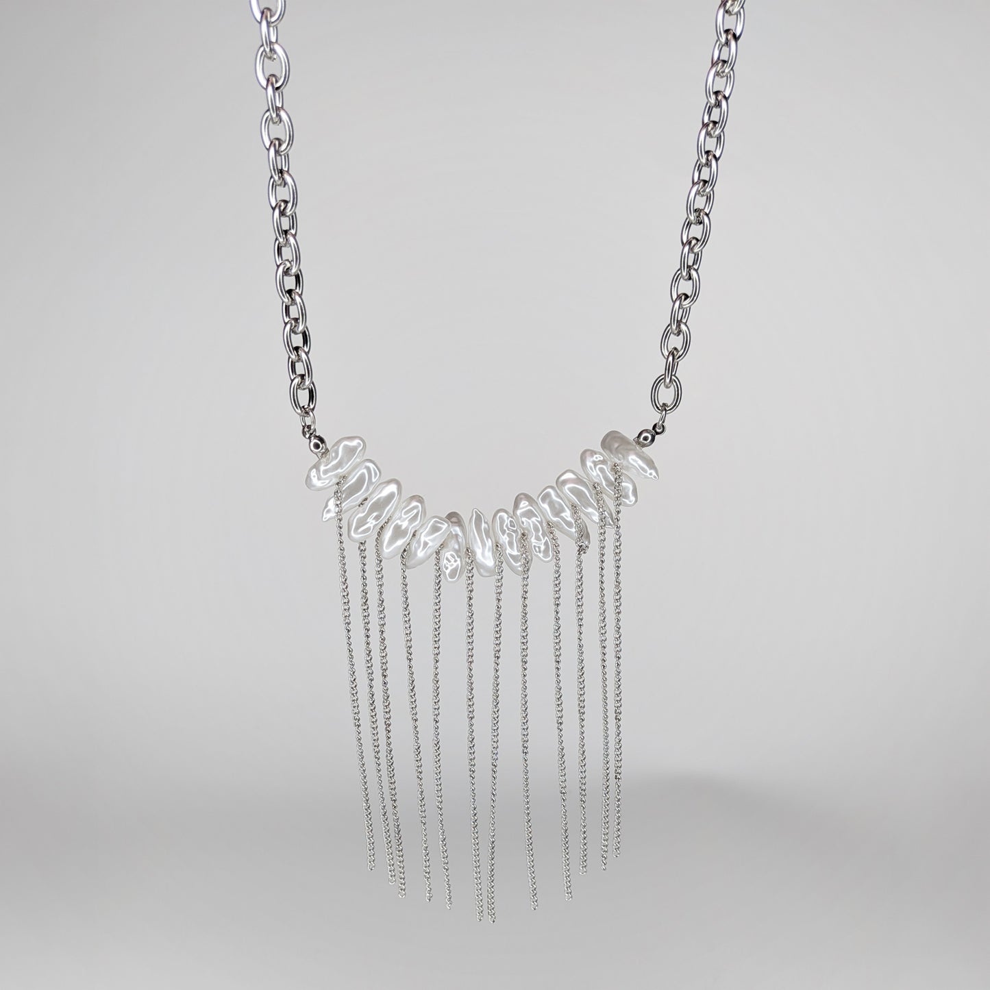 María Silver Stainless Steel Pearl Fringe Necklace (Collar)