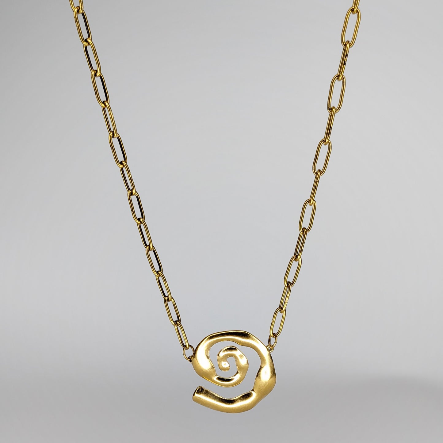 Carola Spiral Pendant Necklace (Collar)