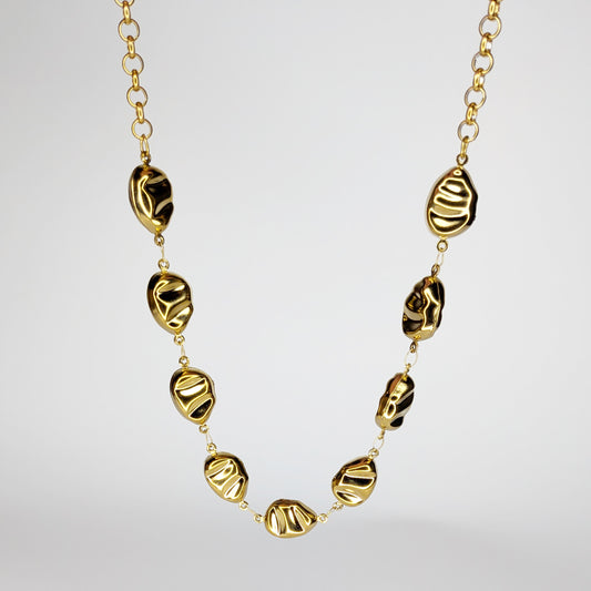 Perlis Gold Statement Necklace (Collar)
