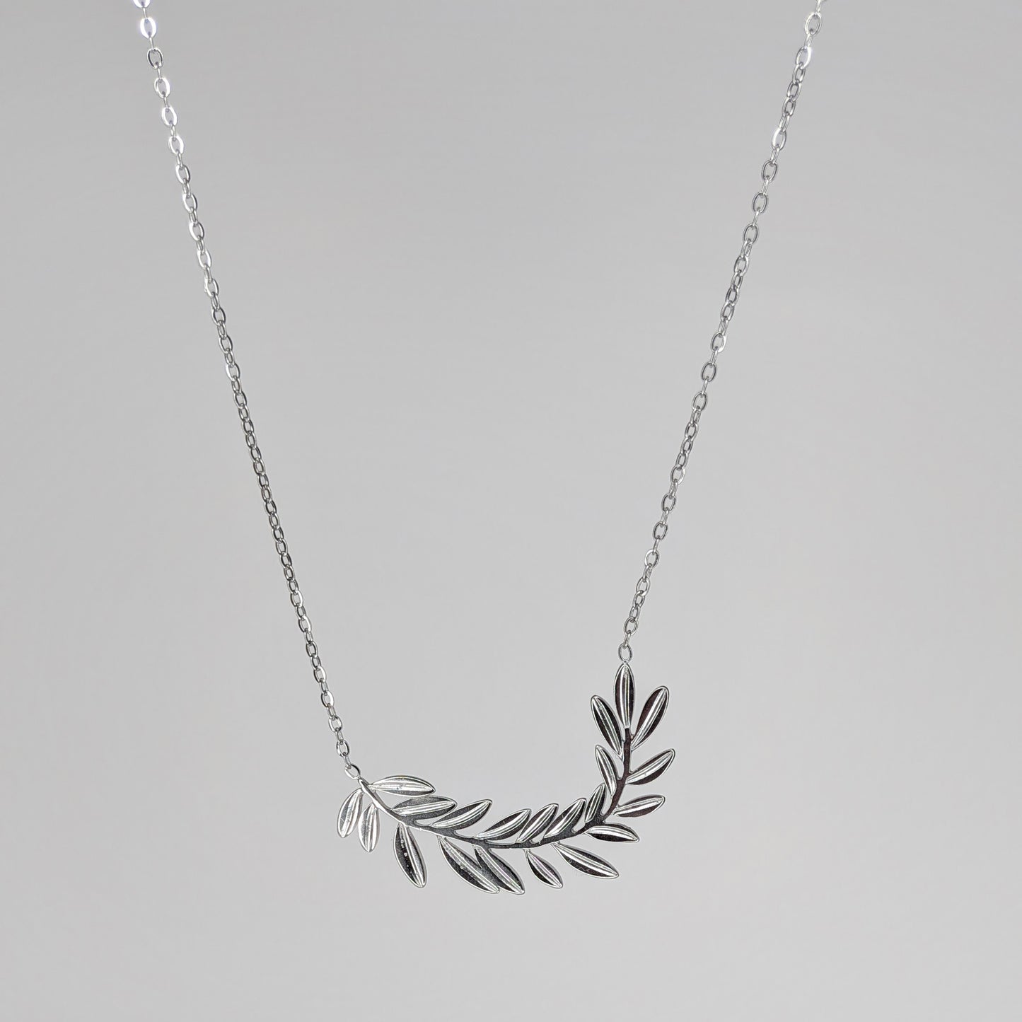 Zaji Silver Leaf Necklace (Collar)