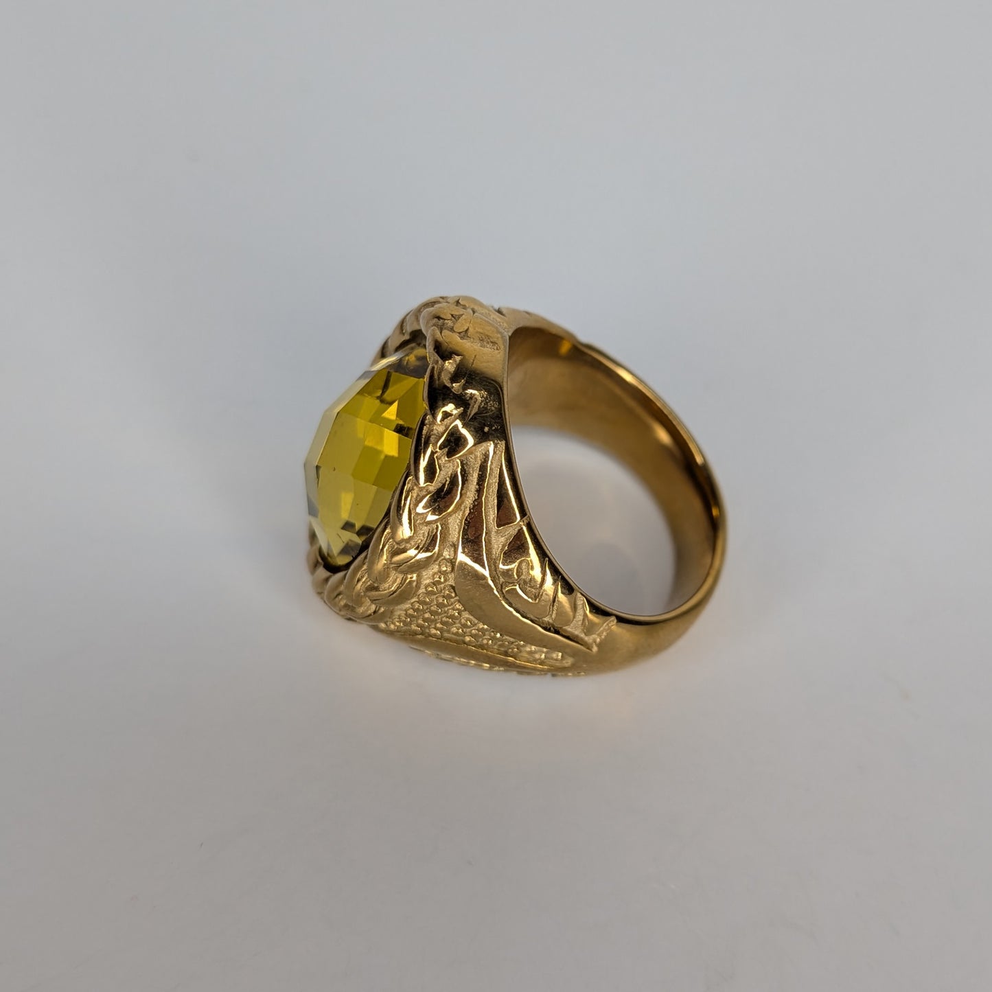 Charis Yellow Stainless Steel Ring (Anillo)