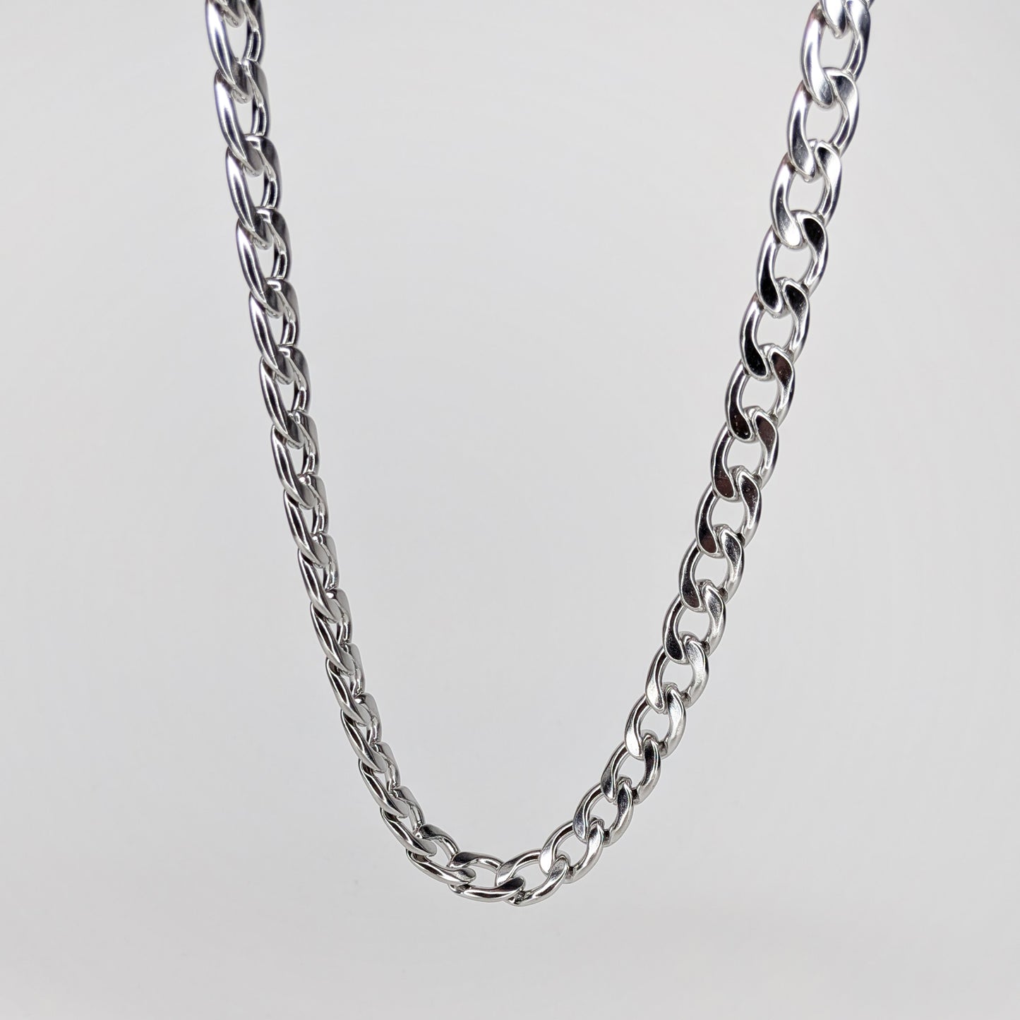 Cuquita Stainless Steel Chain Necklace (Collar)