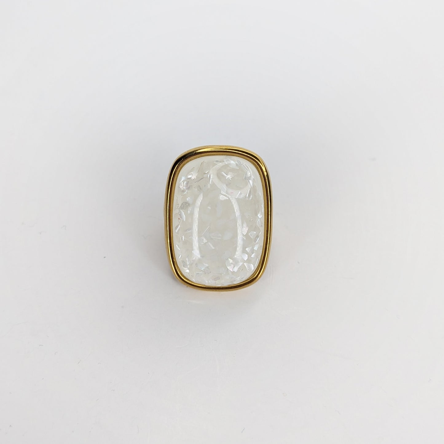 Charito White Statement Ring (Anillo)