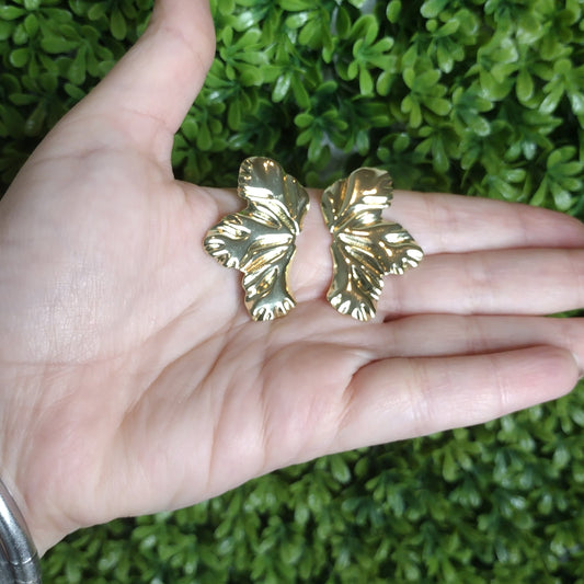 Aretes Media Hoja