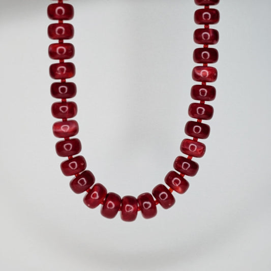 Vera Deep Red Acrylic Beaded Necklace (Collar)